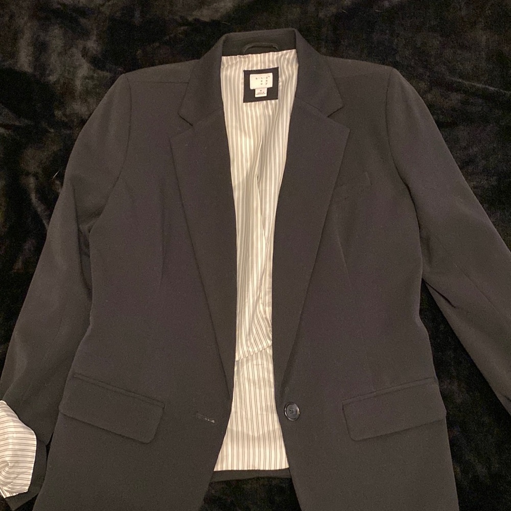Black Blazer